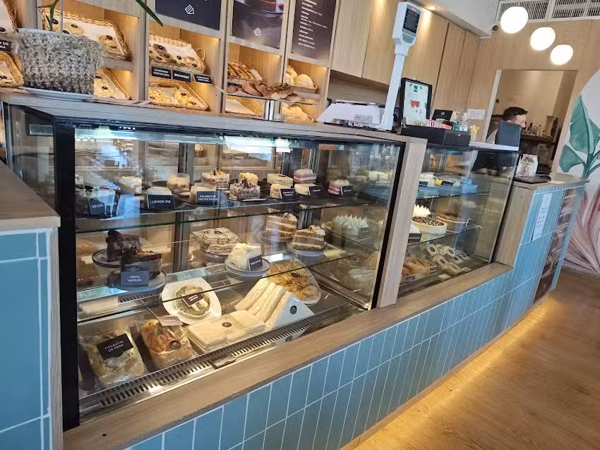 Alcayota / La Barraca Mall