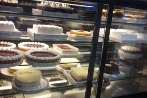 𝐴𝑛𝑑𝑟𝑒𝑎 𝐹𝑟𝑎𝑛𝑐𝑒𝑠𝑐ℎ𝑖𝑛𝑖&reg; [Nuevocentro]