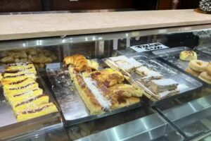 Buenas Costumbres panader&iacute;a y confiter&iacute;a