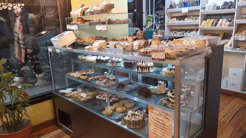Caf&eacute; &ndash; Panader&iacute;a y Reposter&iacute;a Azul