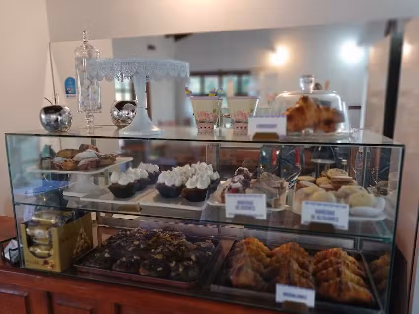 CAFE-PASTELERIA MARCELA DEAN