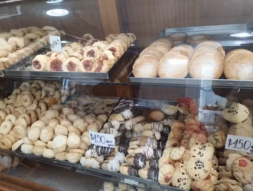 Casa Vieja Panes y Pasteles