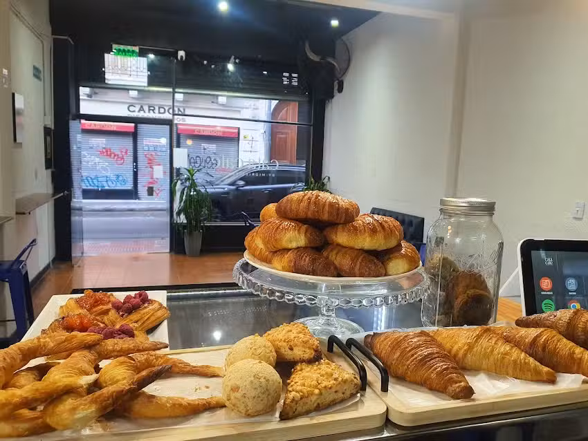 Cata Caf&eacute; by Miuriel