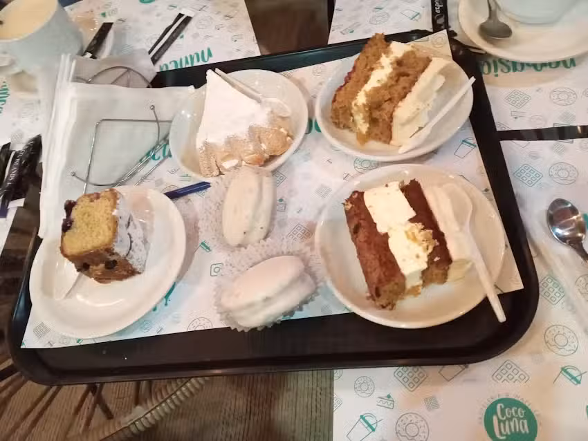 Coco Luna | Pasteleria & Waffleria
