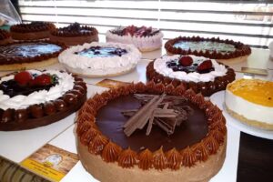 CON AZÚCAR Y CANELA. Panadería Y Pastelería.