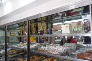 Confiter&iacute;a Atenas