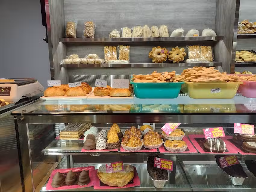 Coral | Confiter&iacute;a, Panader&iacute;a y Cafeter&iacute;a | Sucursal Ciudad Evita