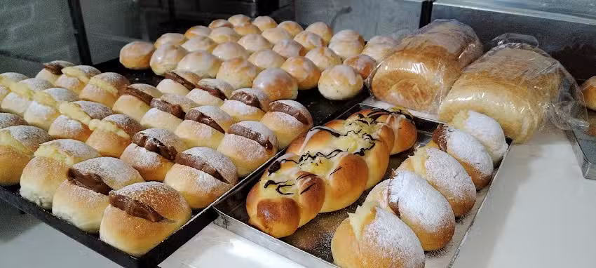 Cremm -Algo M&aacute;s Que Pasteler&iacute;a-