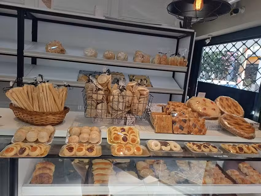 Deli Quilmes Panaderia &ndash; Confiteria &ndash; Sandwicheria