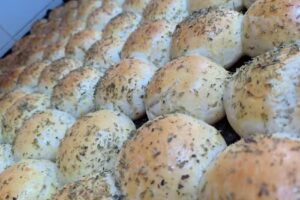 Delucia Sweet & Salty