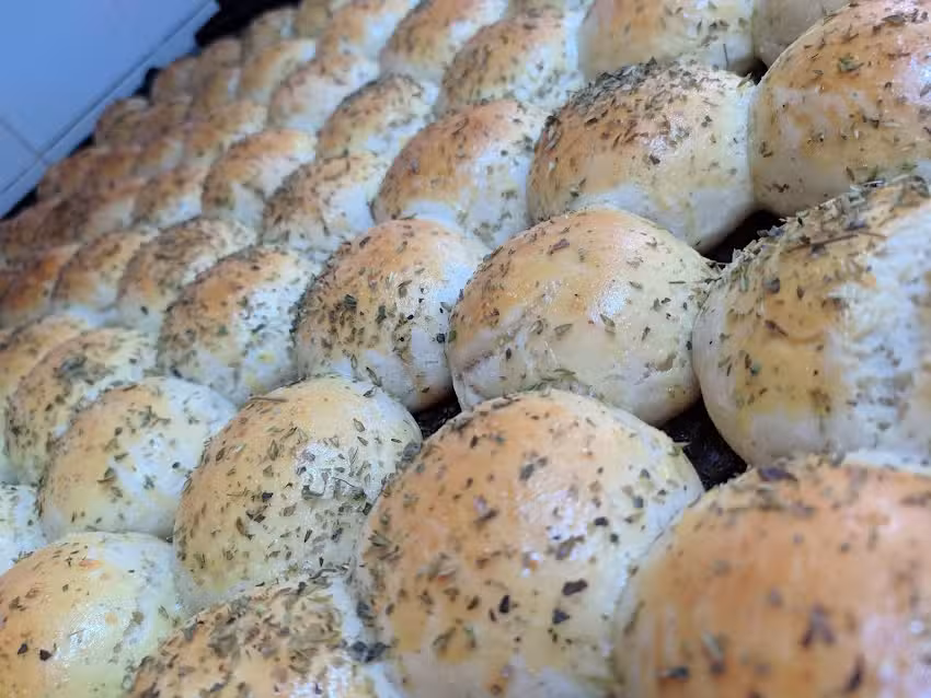 Delucia Sweet & Salty