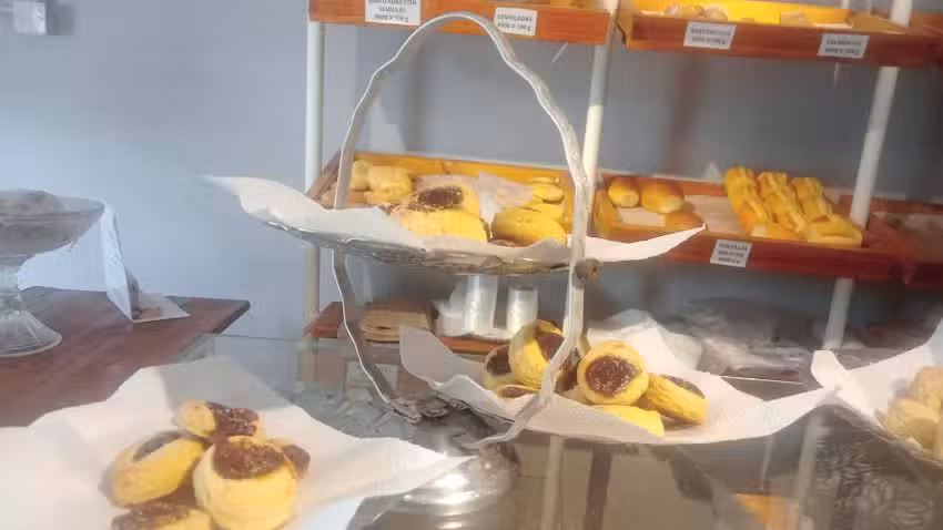 Dulce y Salado Avenida Colon