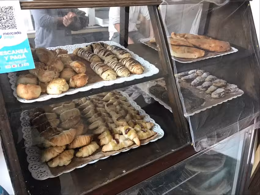 El &Aacute;guila Panader&iacute;a artesanal &ndash; caf&eacute;