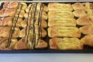 Él, Pan de Vida (Panaderia y almacen)