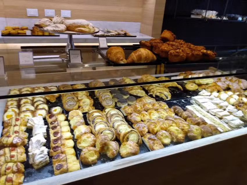 Es Ruiz La Pasteler&iacute;a