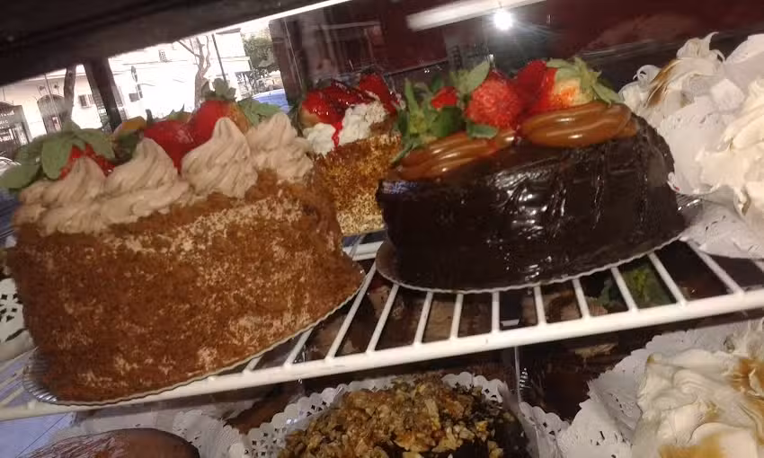 F&aacute;brica de Sandwiches Daiana 1