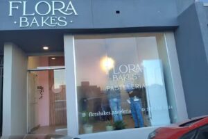Flora Bakes Pasteler&iacute;a
