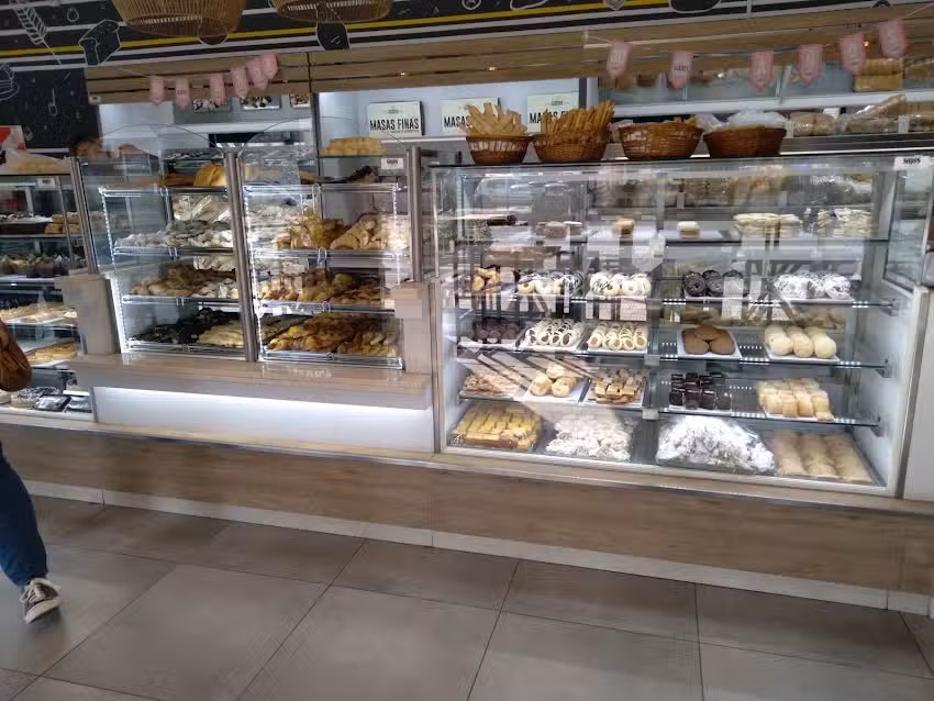 For Elise &ndash; Panader&iacute;a y Confiter&iacute;a