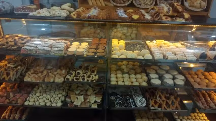 G&eacute;nesis Cake World Panader&iacute;a y confiter&iacute;a