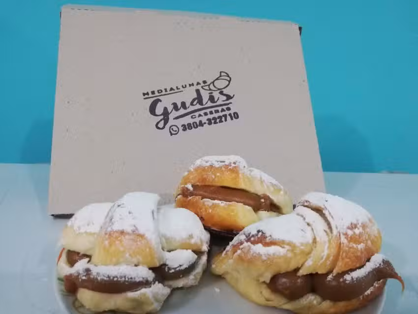 Gudis medialunas caseras