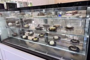 Gulerie Bistr&oacute; & Pasteler&iacute;a &ndash; Chacras de Coria