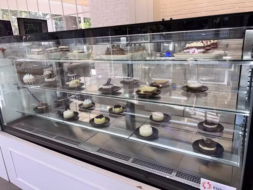 Gulerie Bistr&oacute; & Pasteler&iacute;a &ndash; Chacras de Coria