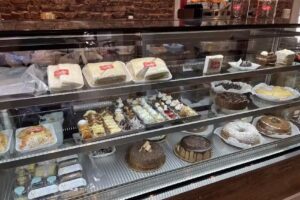 Gundys cafeteria panaderia &ndash; City Bell