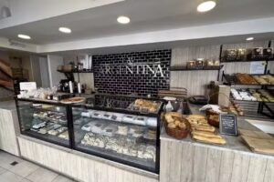 La Argentina – Confitería Panadería