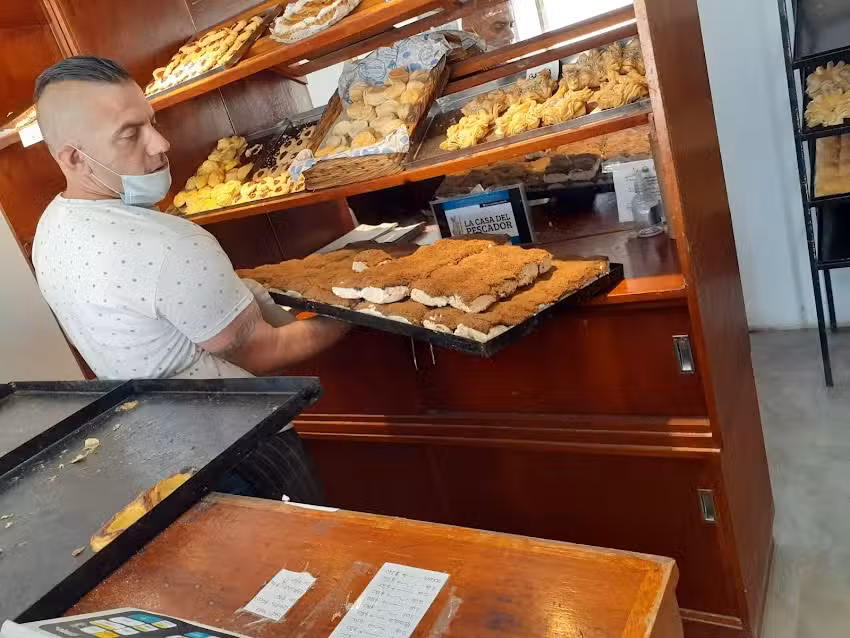 La Argentina Panaderia Y F&aacute;brica De Pastas