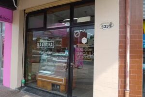La Aurora Sucursal Panader&iacute;a & Confiter&iacute;a