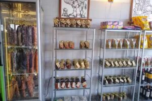 La Fusta Charcuter&iacute;a