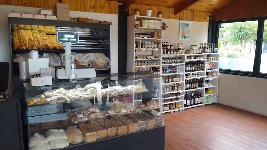 La Pausan ex Capilla Panader&iacute;a y rubros Varios