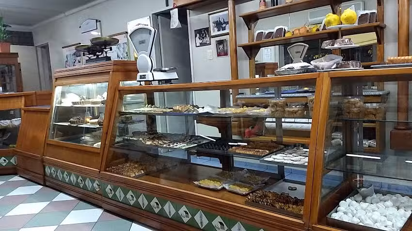 La Pichona (Panader&iacute;a y Confiter&iacute;a San Mart&iacute;n)