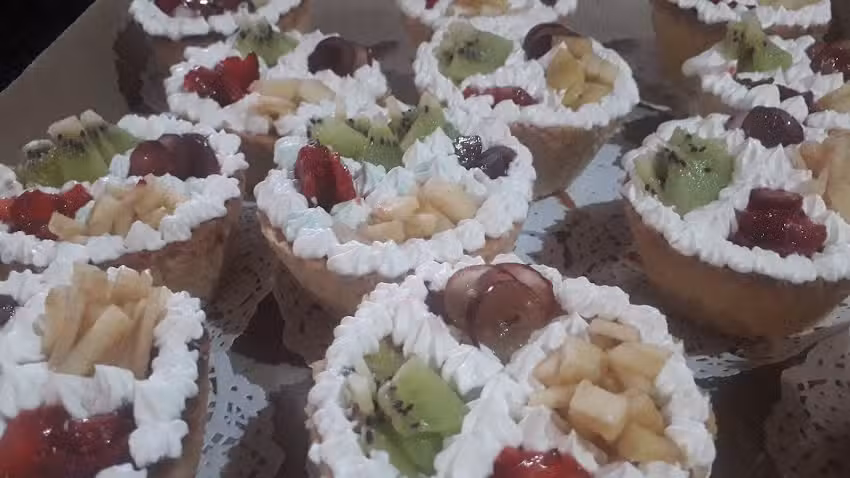 LIZ PAREDES Postre y Pasteles artesanales