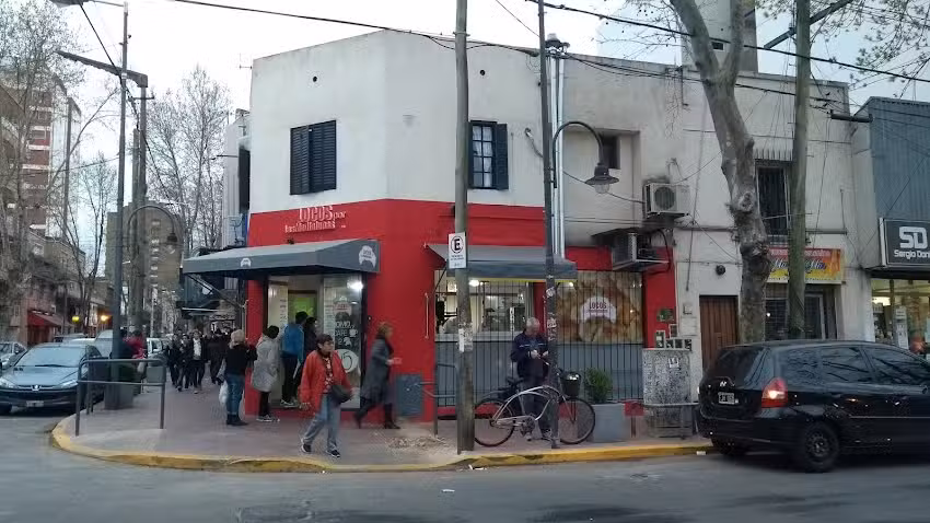 LOCOS por las Medialunas