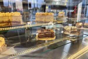 Los Acantilados-panaderia y cafeteria