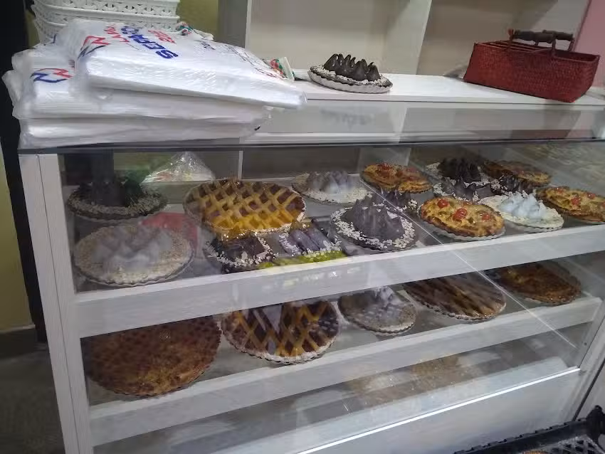 Los Manjares de Ale&rsquo; en plaza Brown