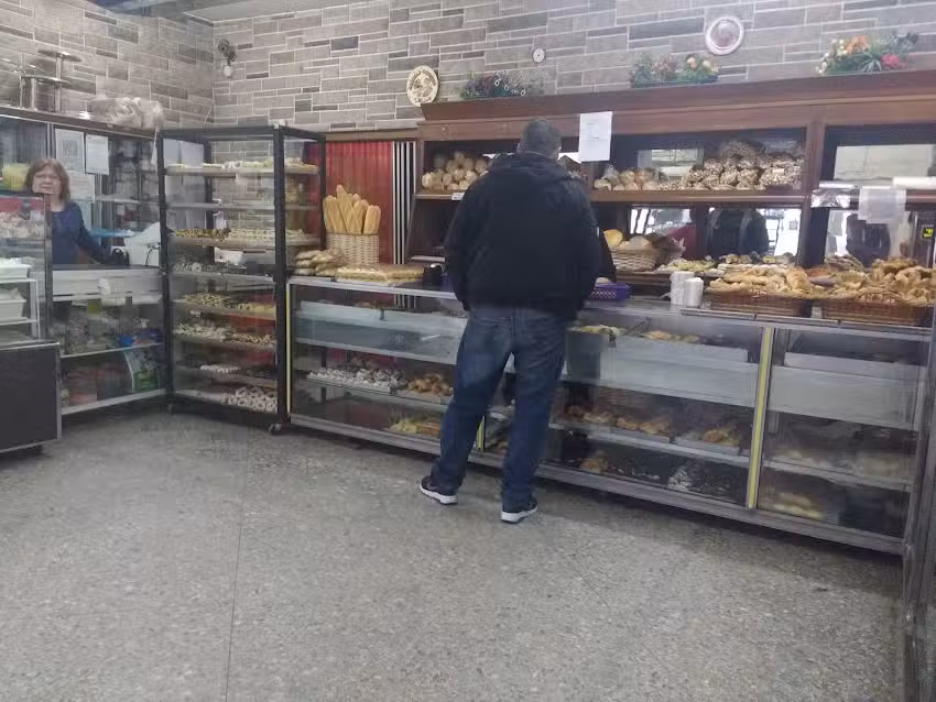&ldquo;Los Unidos&rdquo;