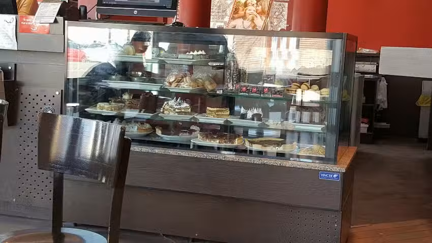 Luis Mar&iacute;a & C&iacute;a