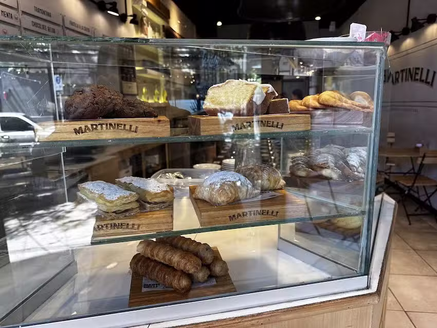 Martinelli Caffe Pasticceria e Gelato