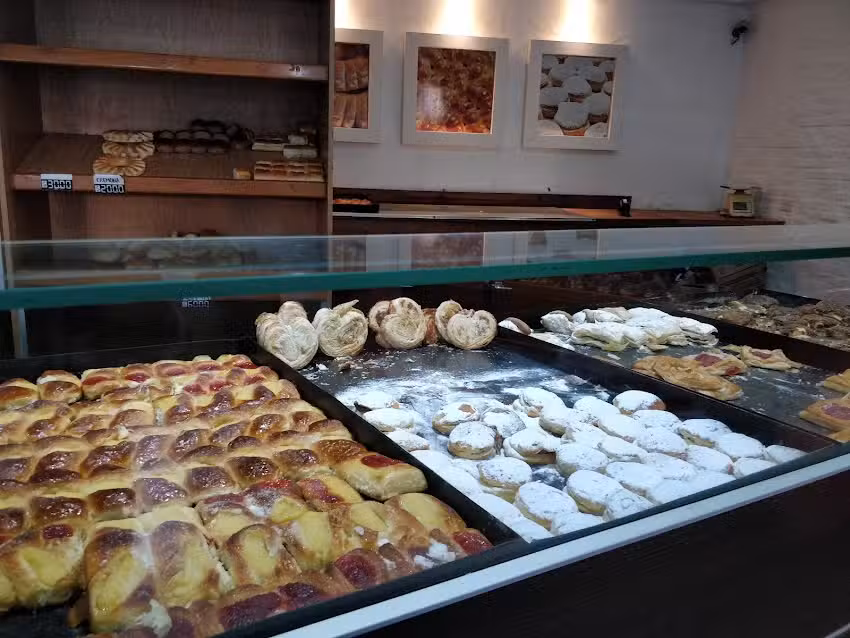 Medialunas La Jirafa