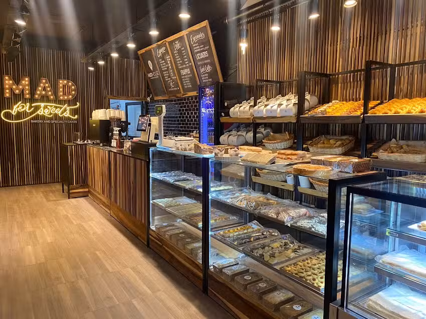 MUD HOUSE &middot; MAD for Sweets