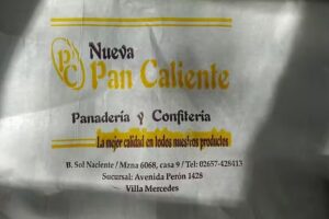 Nueva Panader&iacute;a y Confiter&iacute;a Pan Caliente