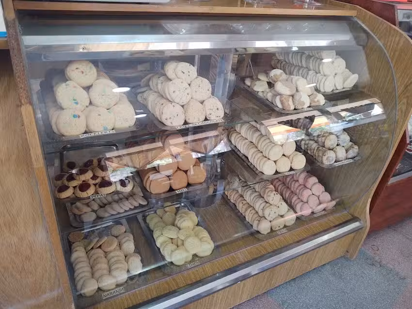 Panader&iacute;a Cisneros