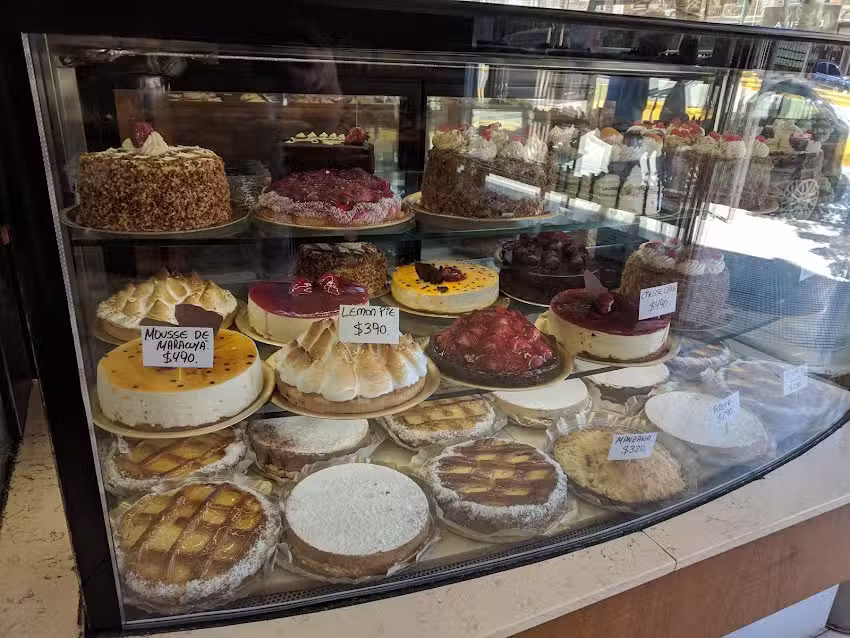 Panader&iacute;a Confiter&iacute;a 9 de Julio