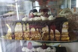 PANADERIA CONFITERÍA CAFETERÍA CHOCOLATE