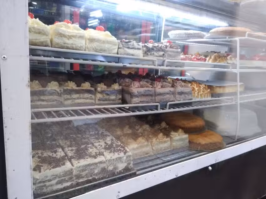 Panader&iacute;a & Confiter&iacute;a Jonatan