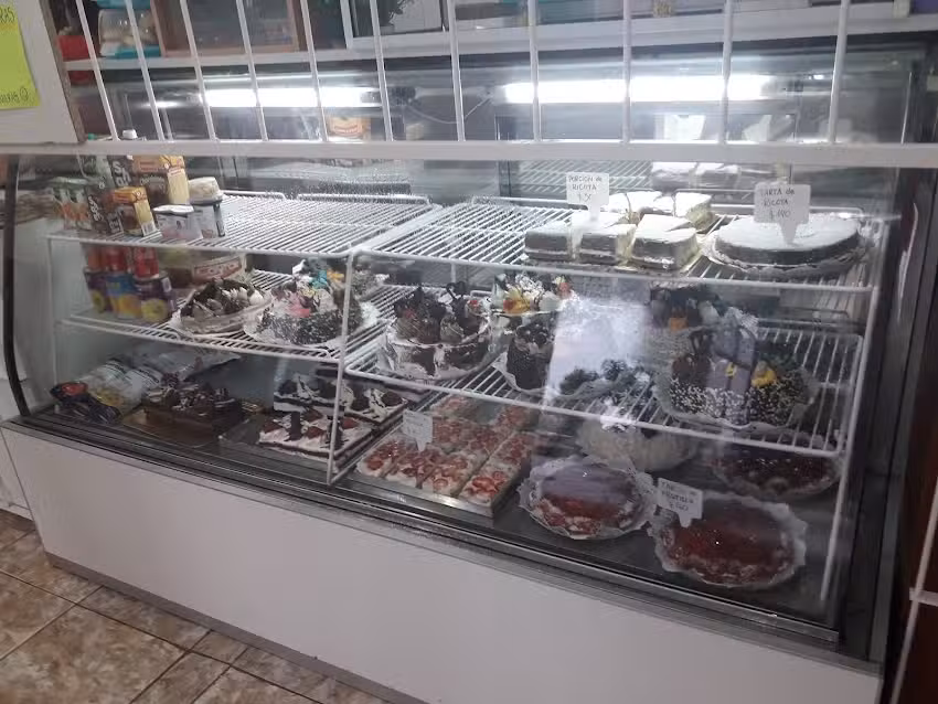 Panader&iacute;a-Confiter&iacute;a La Rosa