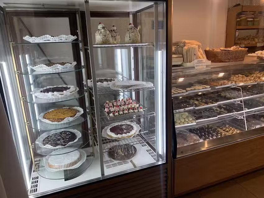 PANADERIA CONFITERIA Lago Hermoso