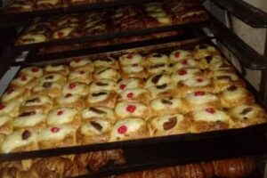 Panaderia & Confiteria Mi Sol